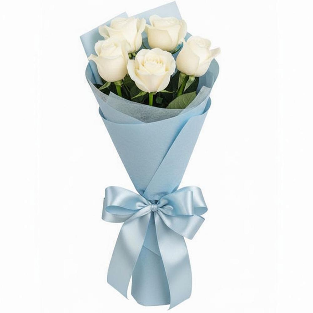 Букет 5 Белых роз Проуд в Новокаякенте
