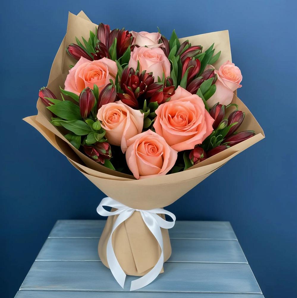 Букет цветов из: Розы и Альстромерии в Новокаякенте