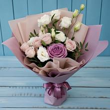 Букет цветов из:  Розы и Лизиантусы в Новокаякенте