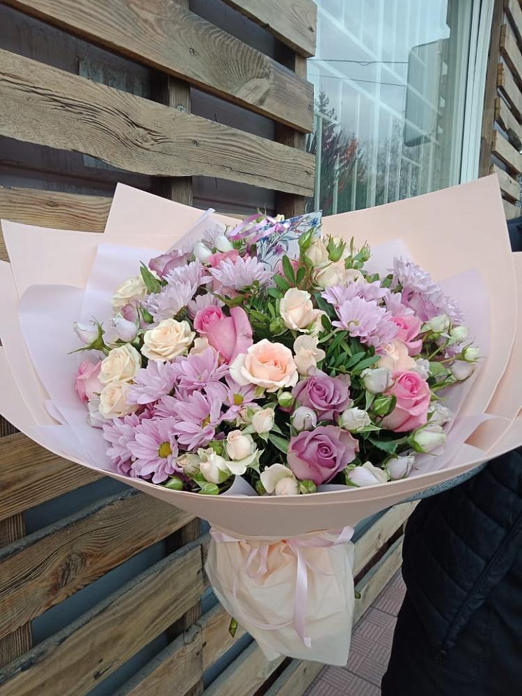 Букет цветов из: Розы и Хризантемы в Новокаякенте