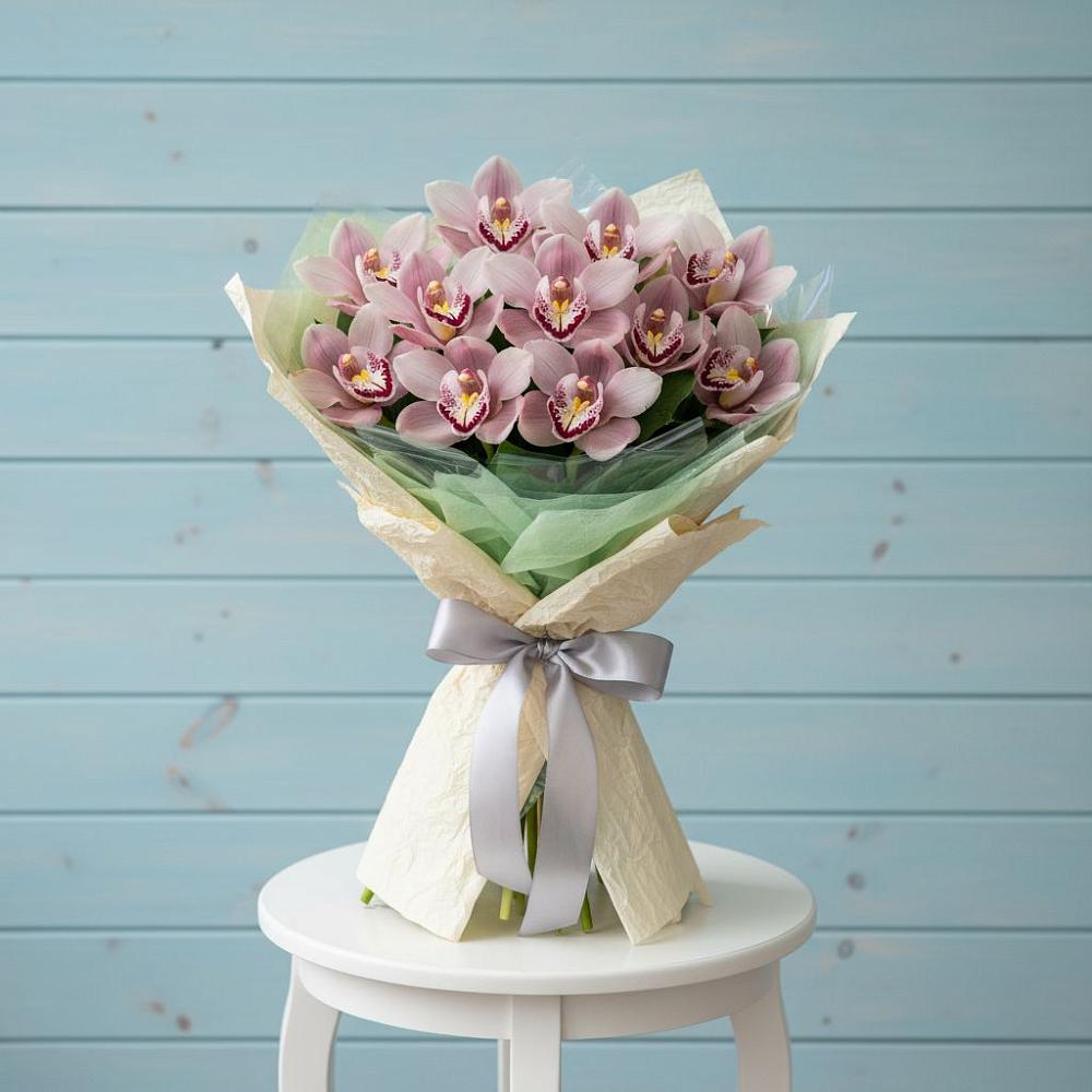 Букет цветов из: Орхидеи и Розы в Новокаякенте