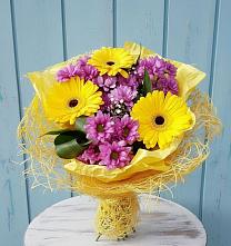 Букет цветов из:  Хризантемы и Герберы в Новокаякенте