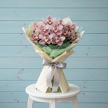 Букет цветов из:  Орхидеи и Розы в Новокаякенте