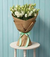 Букет цветов из:  Лизиантусы в Новокаякенте