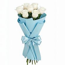 Букет 7 белых роз Проуд в Новокаякенте