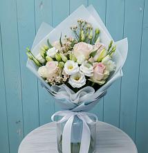 Букет цветов из:  Розы и Лизиантусы #REPLACE_PRED# Новокаякенте