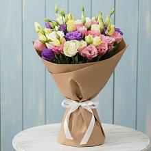 Букет цветов из:  Лизиантусы в Новокаякенте