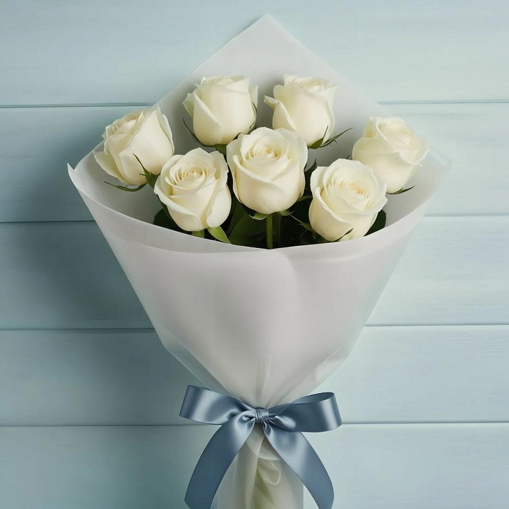 Букет 7 Белых роз Эдлесс Лав в Новокаякенте